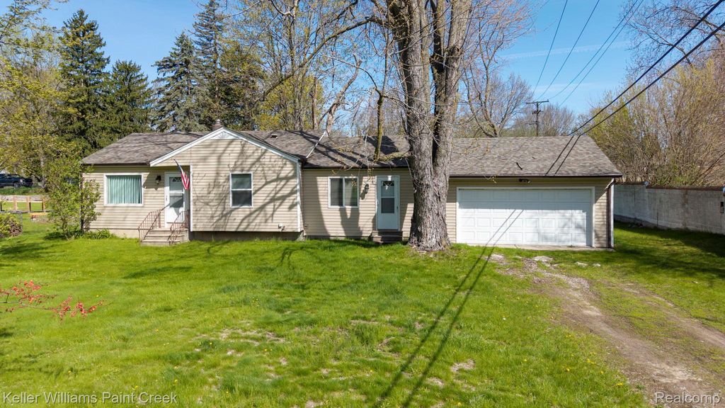 2244 Hammerslea Road, Orion charter township