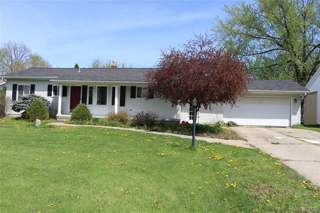 1073 Sarah Street, Grand Blanc charter township
