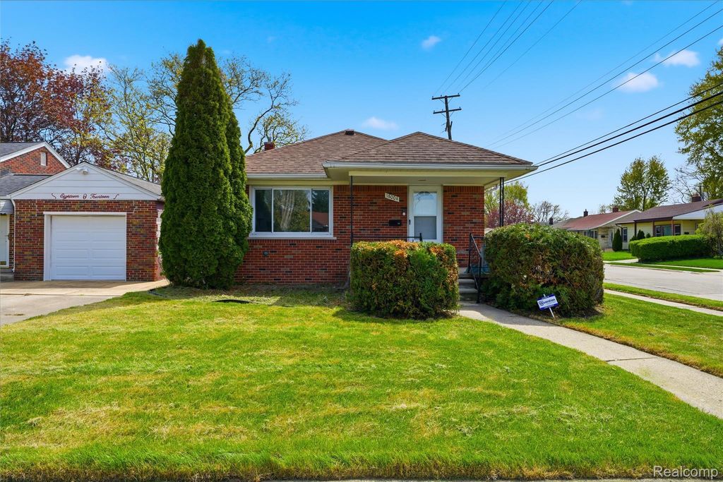 18004 Holland Avenue, Eastpointe city