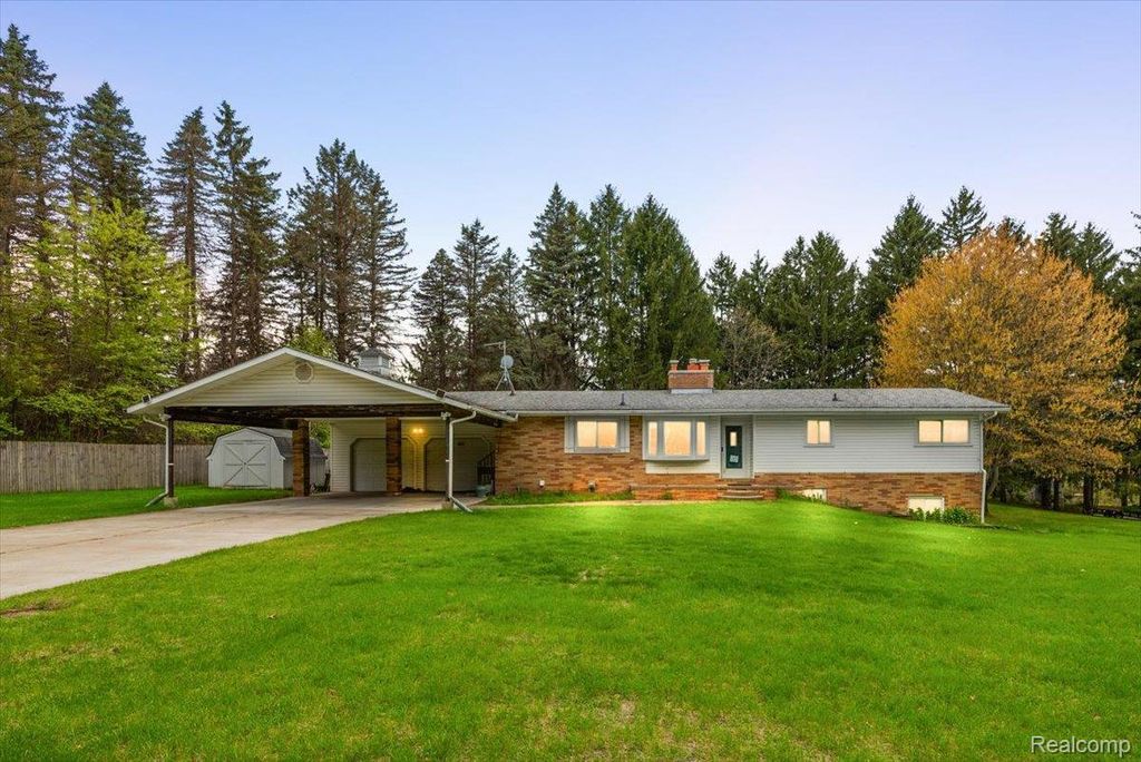 865 N Lapeer Road, Orion charter township