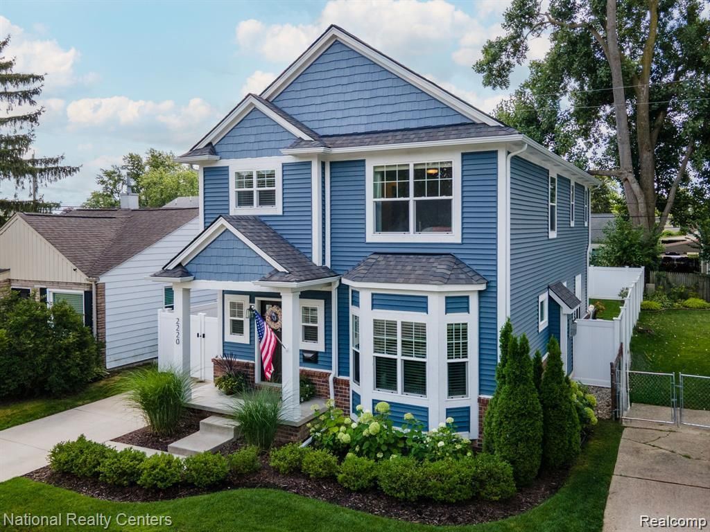 2220 Barrett Avenue, Royal Oak city
