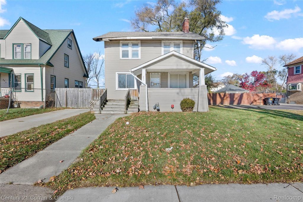 256 W Montana Street, Highland Park city