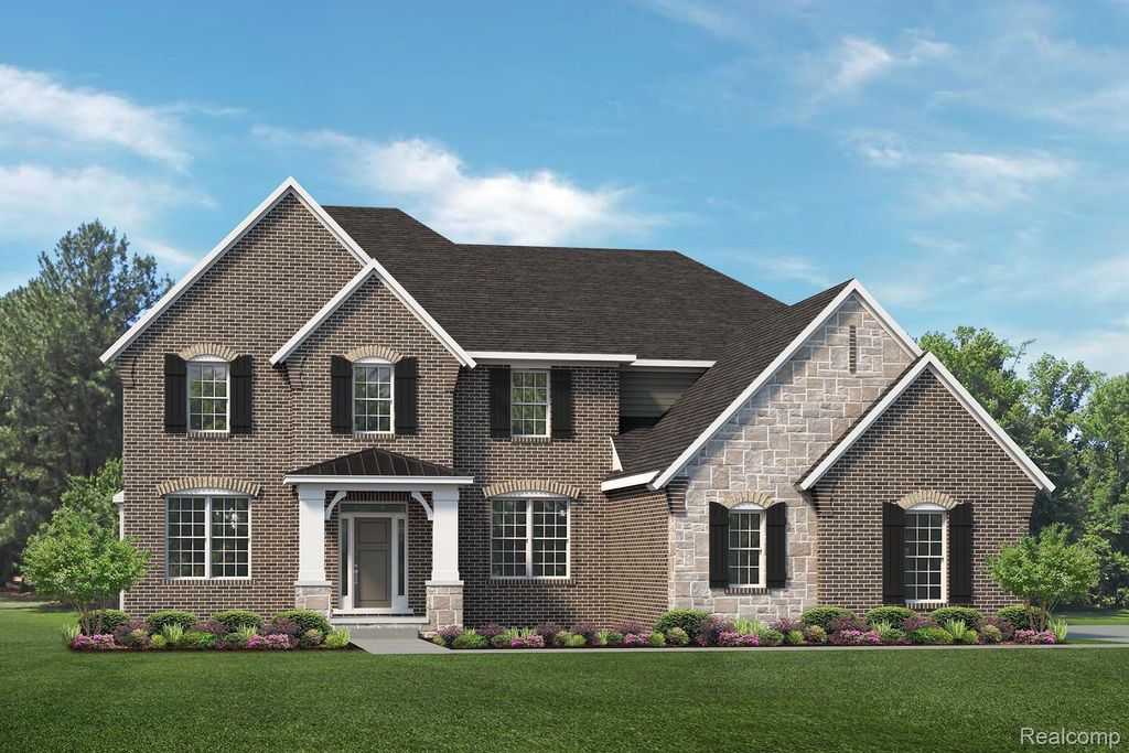 3773 Kinsley Boulevard, Superior charter township