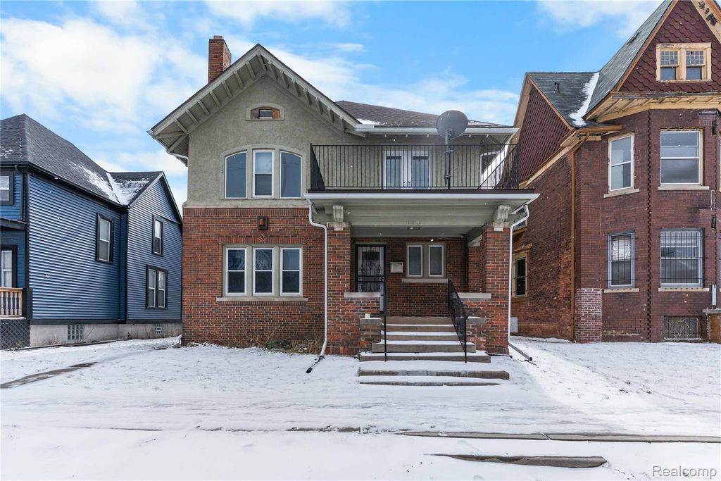 681 Clairmount Street, Detroit city
