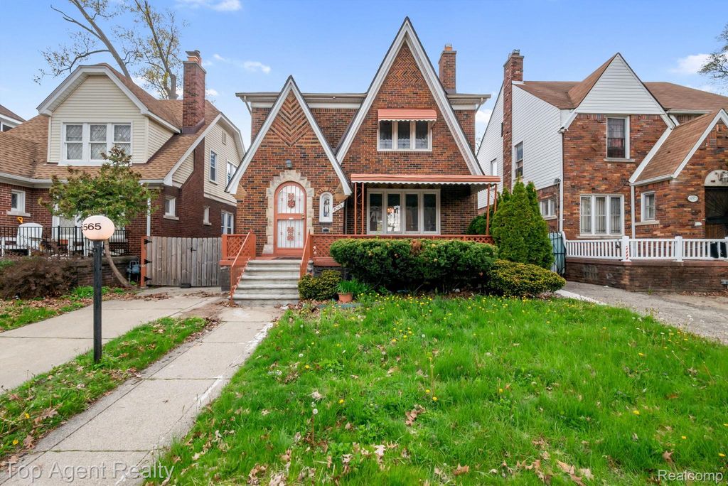 16565 Roselawn Street, Detroit city
