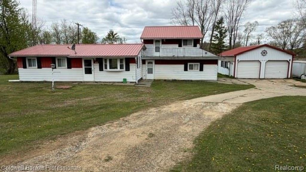 3595 Hutchinson Road, North Branch township
