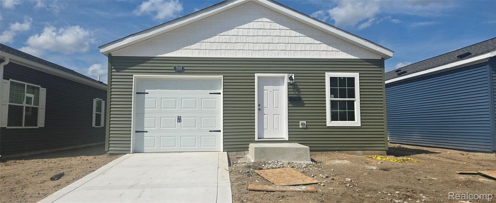 7543 Packard Ave, Warren city