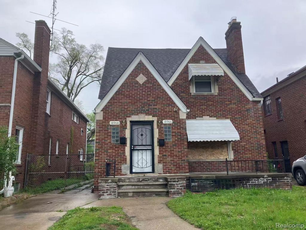 18968 E Northlawn Street E, Detroit city