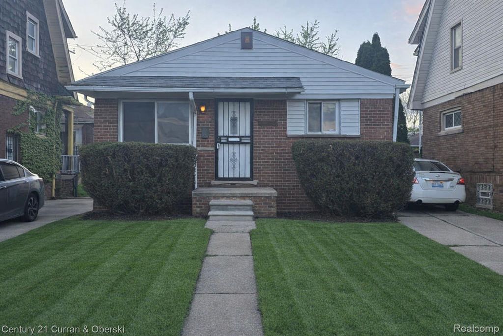 4030 W Davison, Detroit city