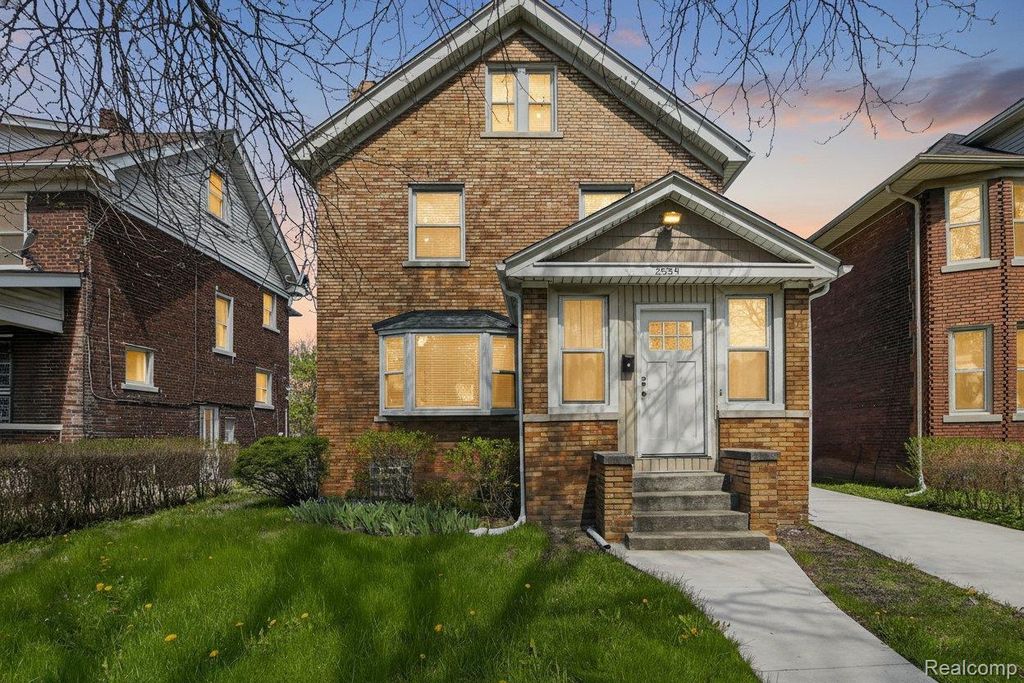 2534 Lamothe Street, Detroit city