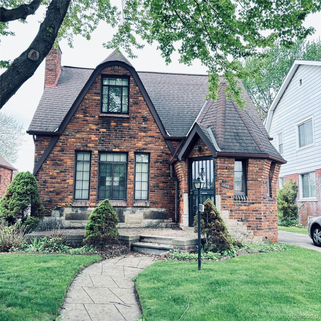 13967 Saint Marys Street, Detroit city