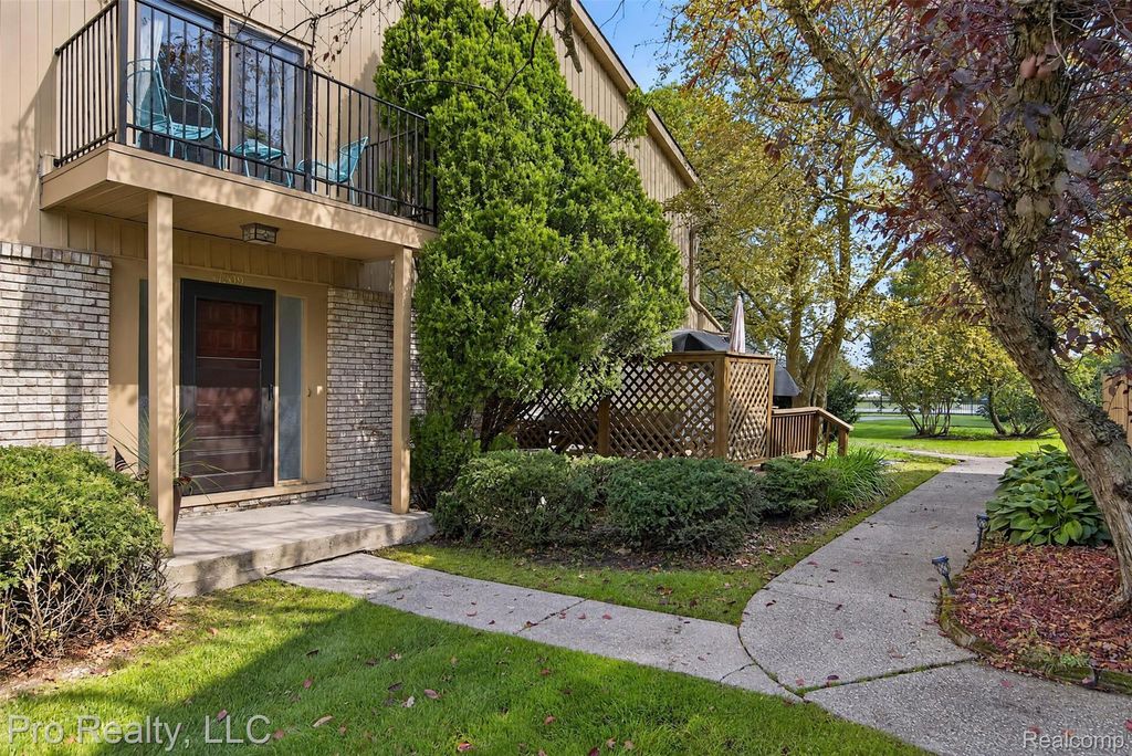 41509 Bedford Drive Drive, Canton charter township