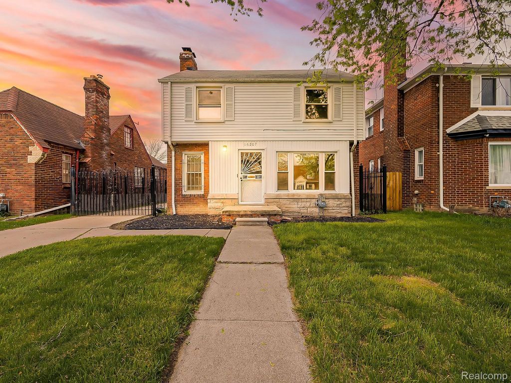 16207 Harlow Street, Detroit