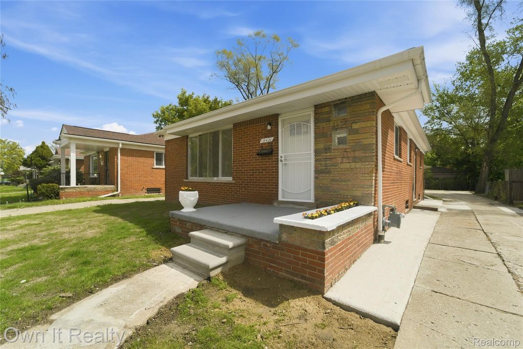 19420 Berg Road, Detroit city