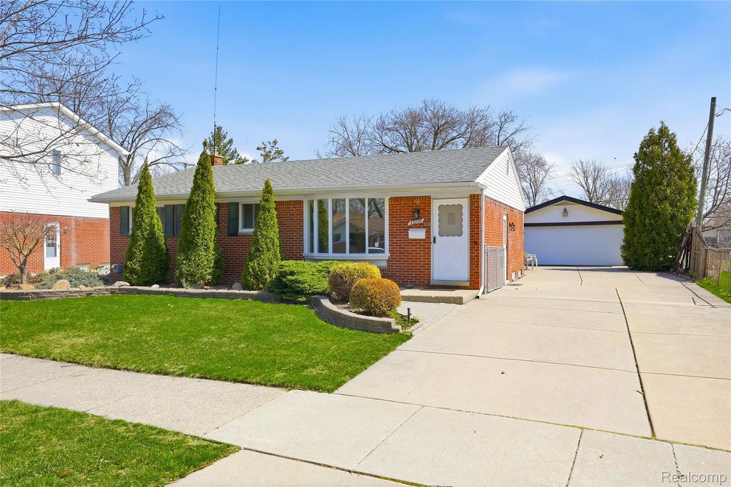 33226 Vista Way, Fraser city
