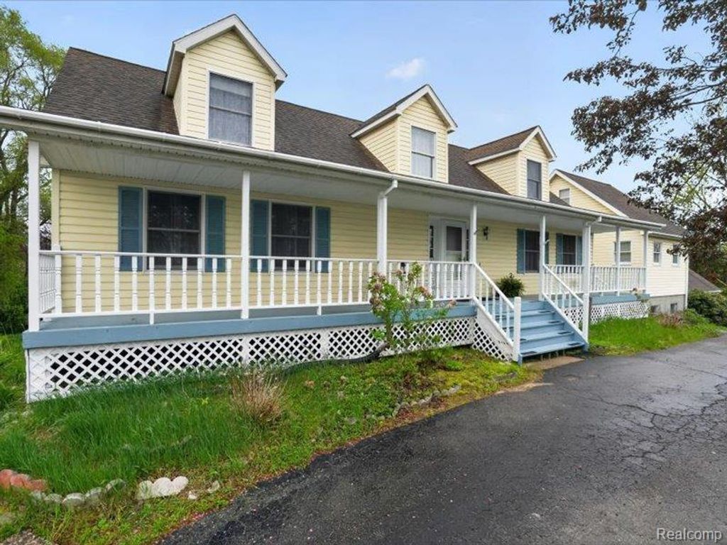 5081 Vines Road, Marion township