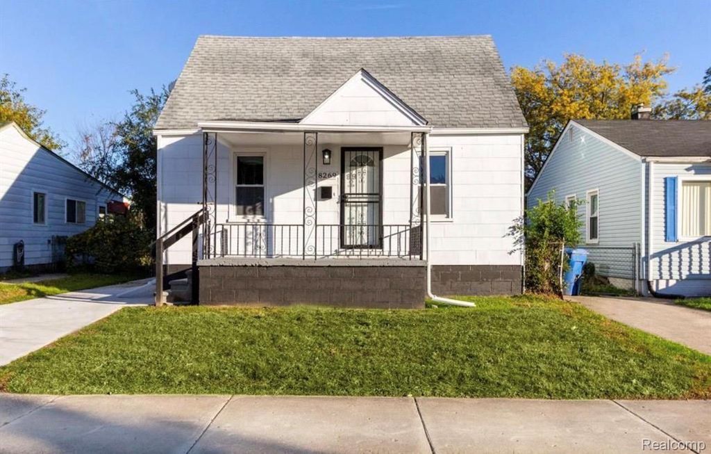8269 Westminster Avenue, Warren city