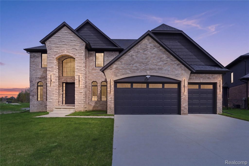 56056 Barnes Court, Macomb township