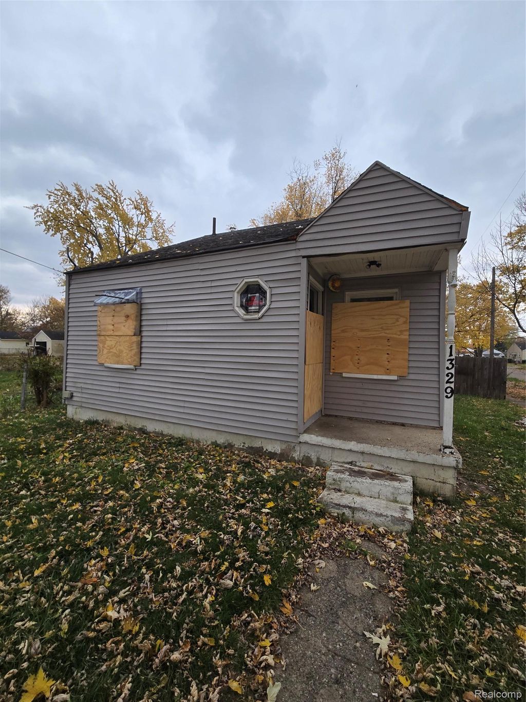 1329 Lincoln Avenue, Flint