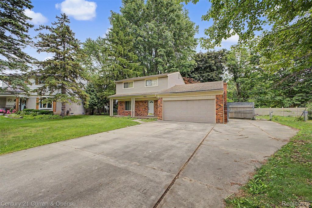 8834 Dublin Way, Sterling Heights city