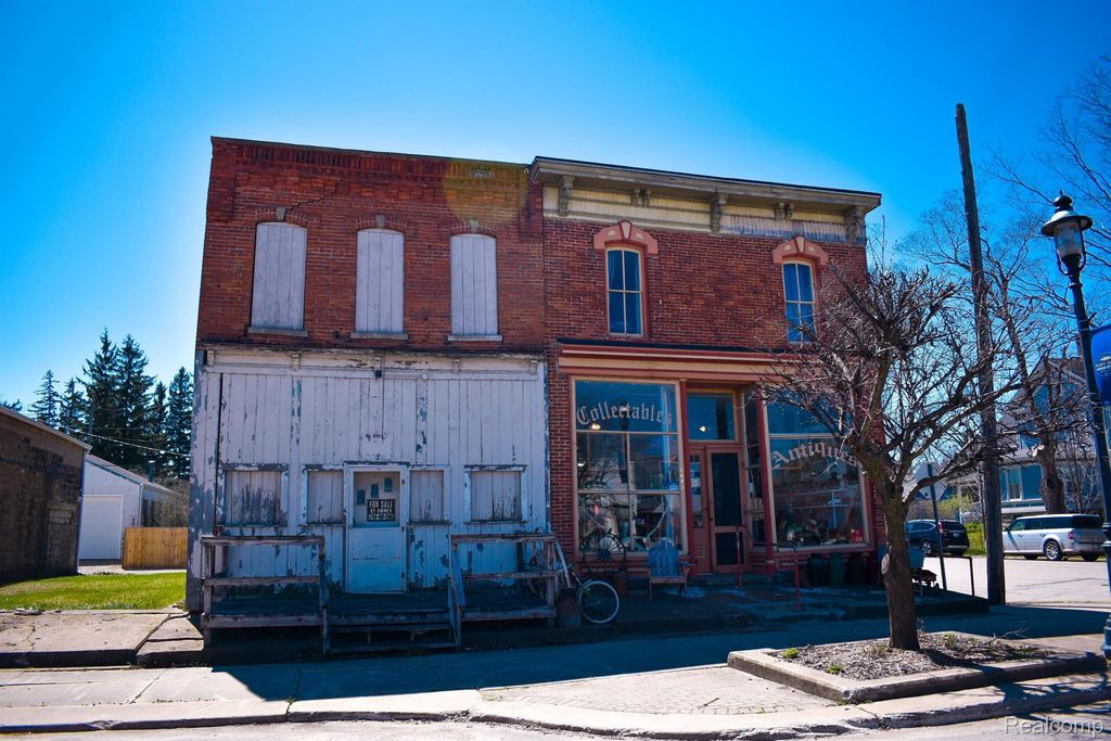 4439 Main Street, Port Hope village