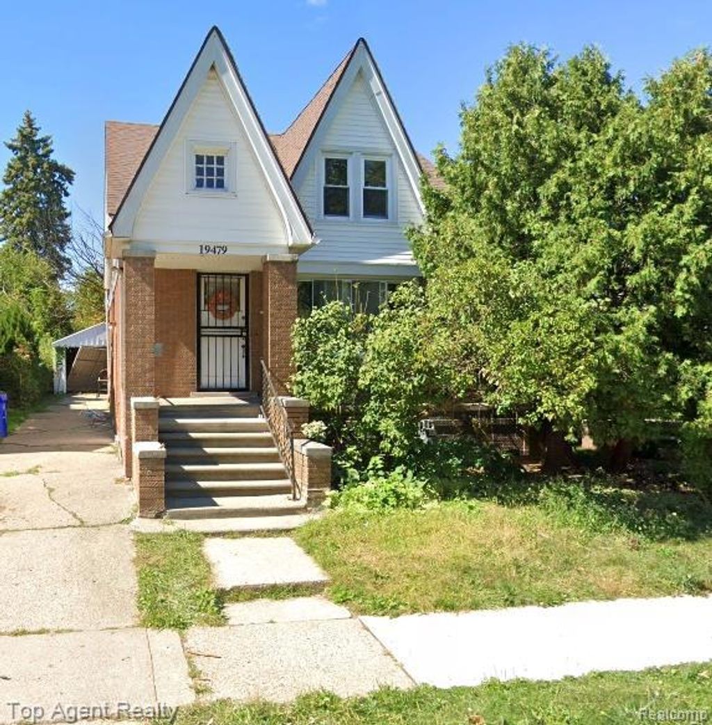 19479 Spencer Street, Detroit