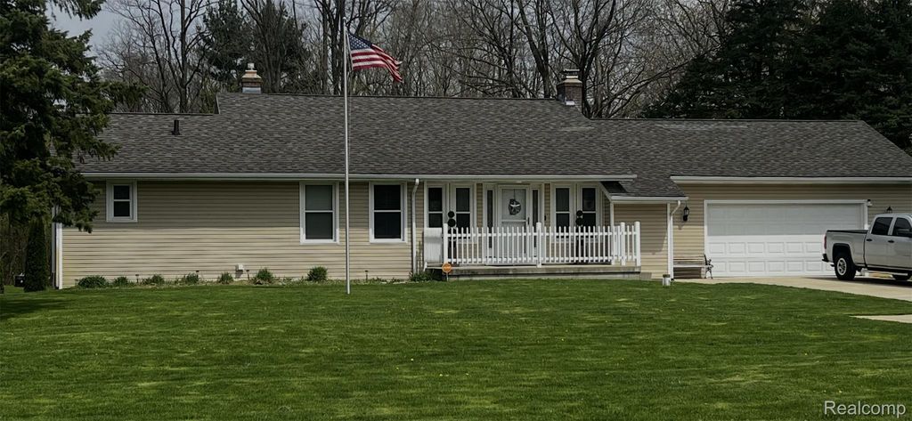 3015 3 Mile Road Ne, Grand Rapids charter township