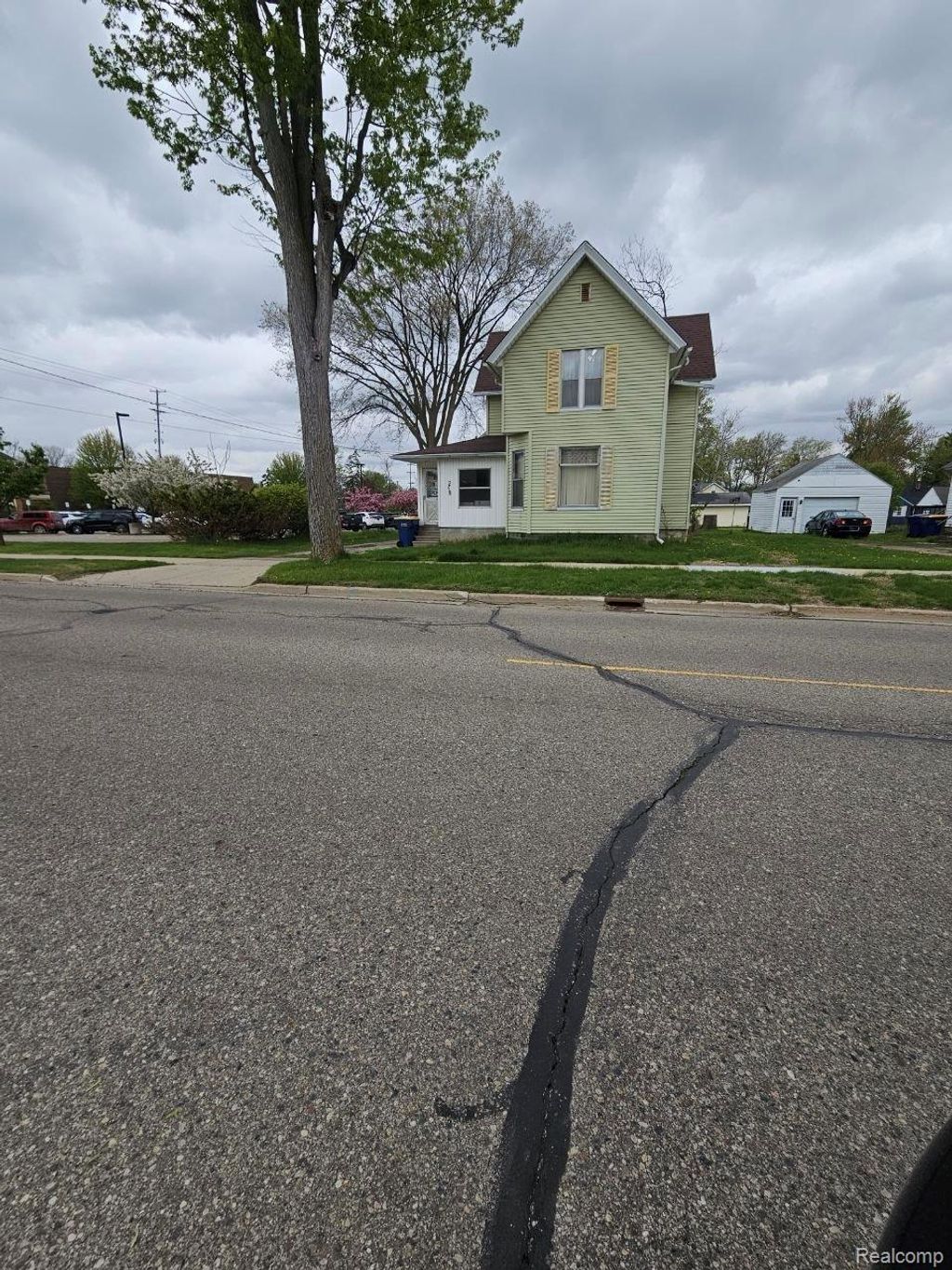 209 E Corunna Avenue, Corunna city