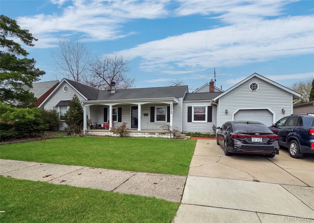 22449 Marine Avenue, Eastpointe city