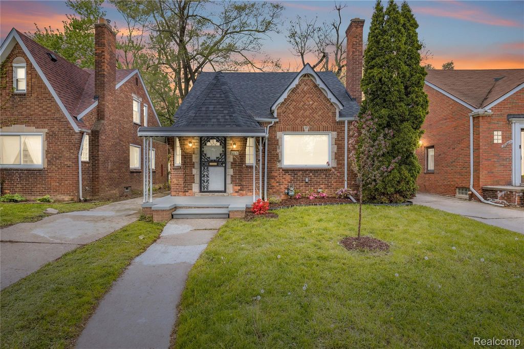 16871 Asbury Park, Detroit city
