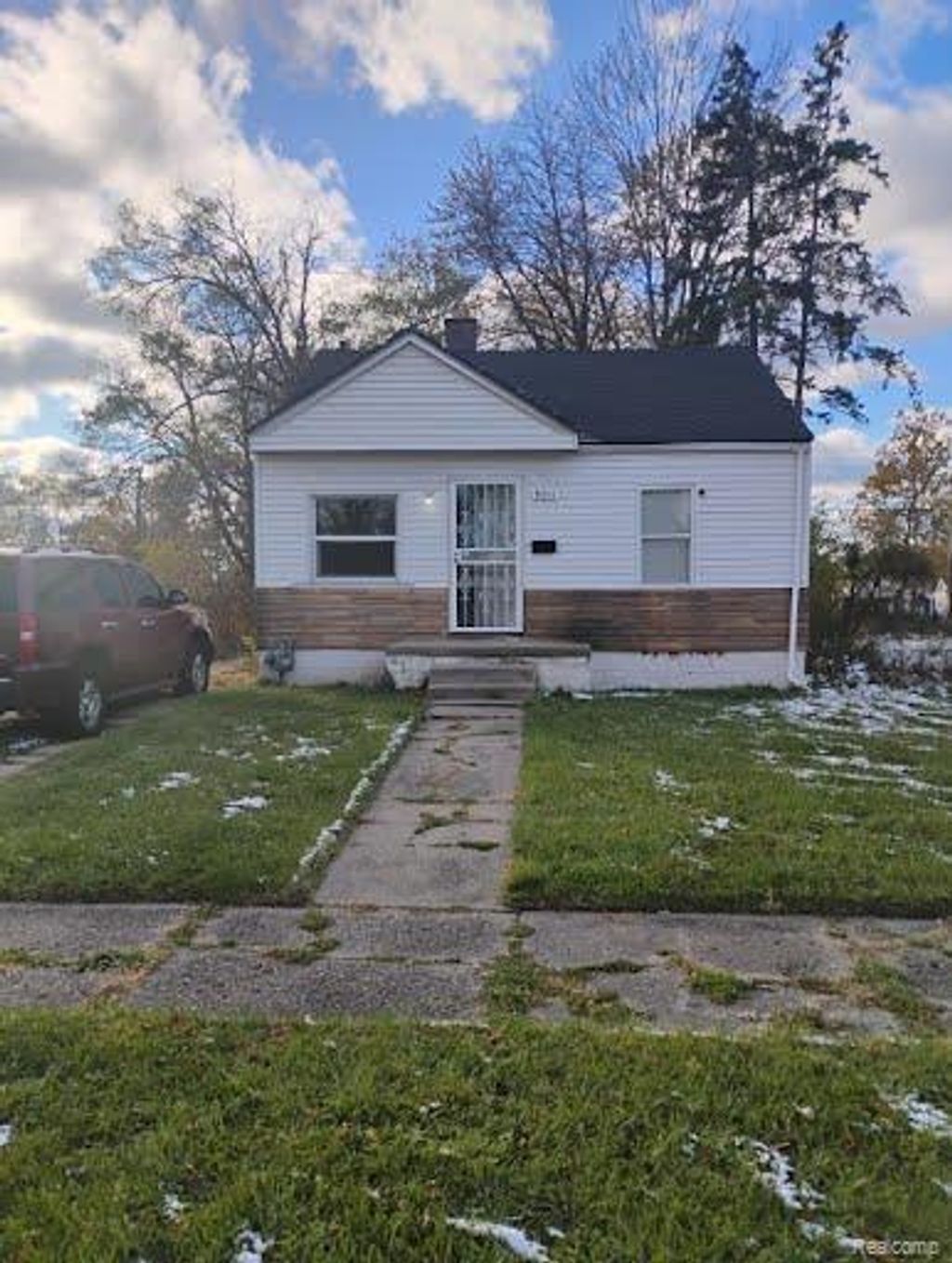 9011 Heyden Street, Detroit city
