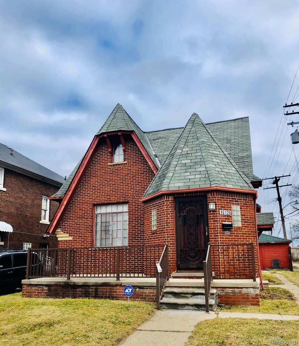 16126 Ohio Street, Detroit