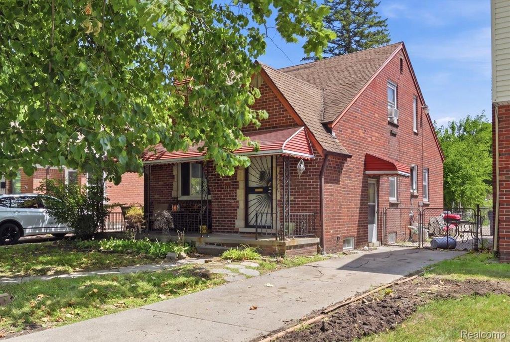 17694 Avon Avenue, Detroit city