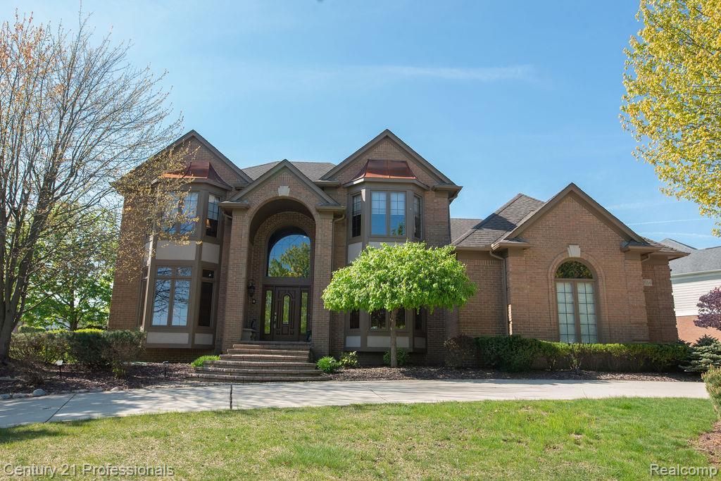 54554 E Whitby Way, Shelby charter township