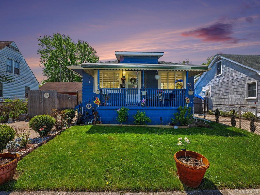 7268 Hupp Avenue, Warren city