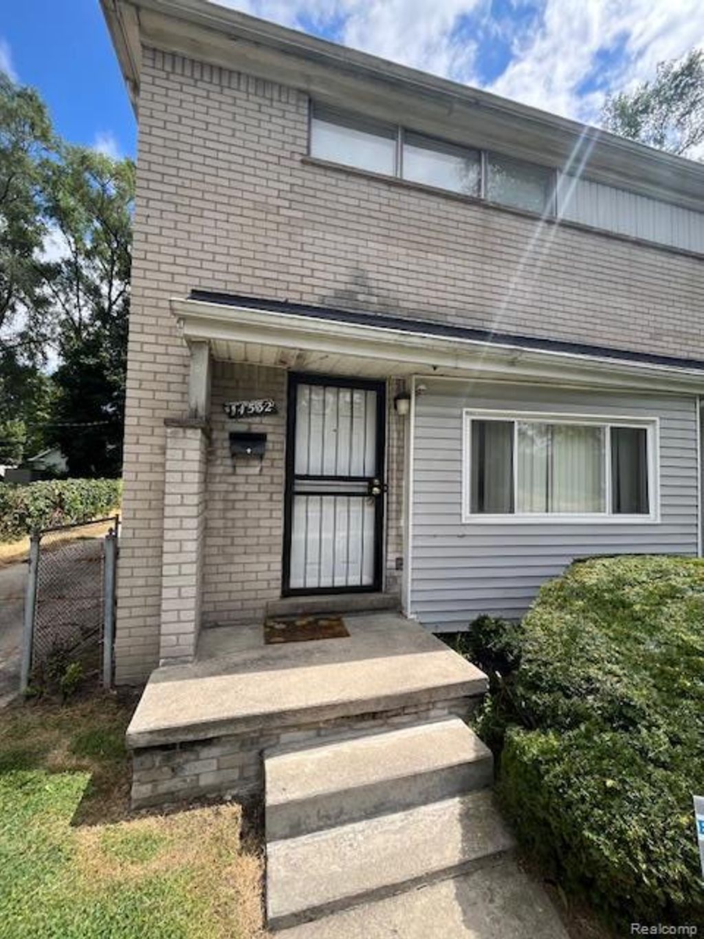 14532 Evergreen Road, Detroit