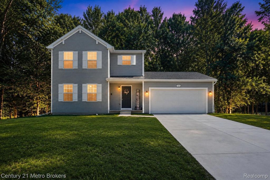 7205 Timberline Drive, Mundy township