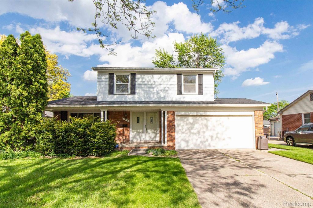 2118 Alexander Drive, Troy city