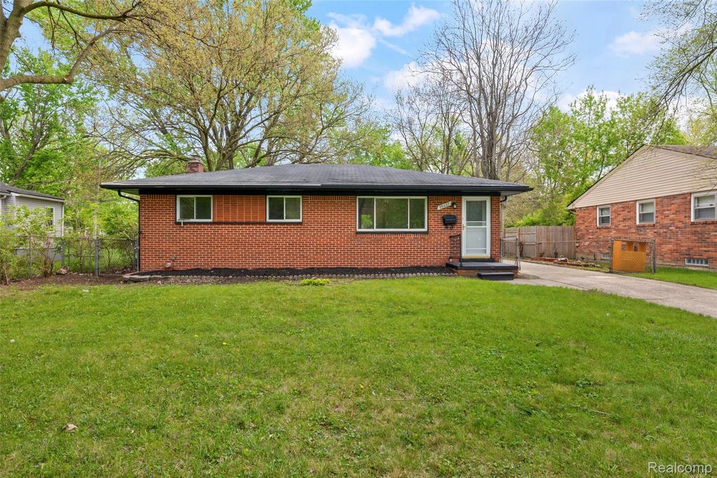 26027 Ross Street, Inkster