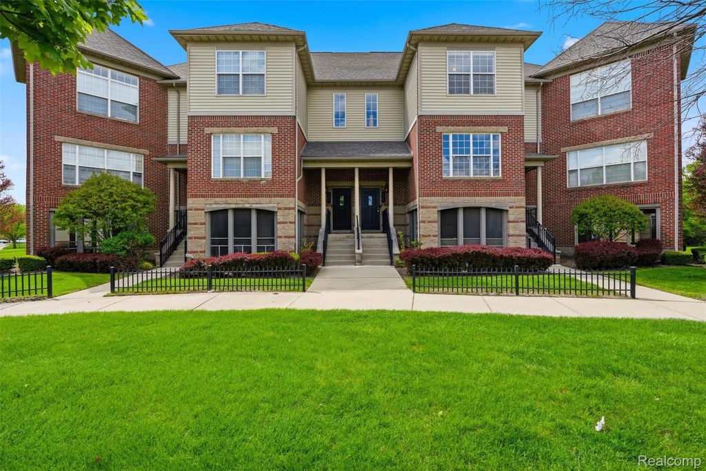 4311 Miracles Boulevard, Detroit