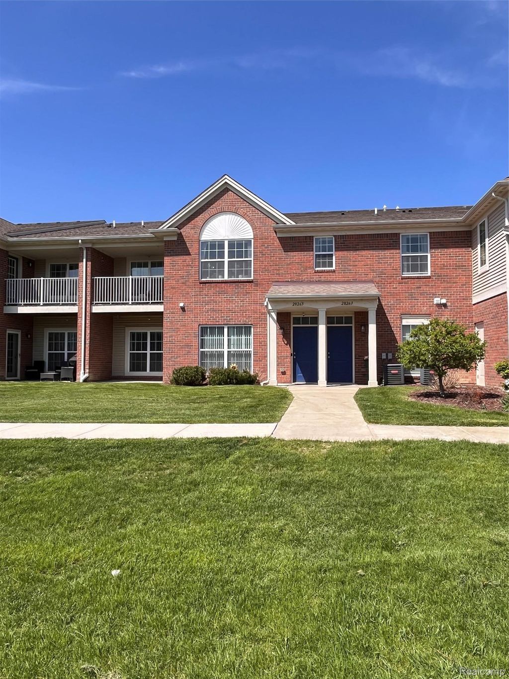 28263 S Pointe Lane 284, Chesterfield township