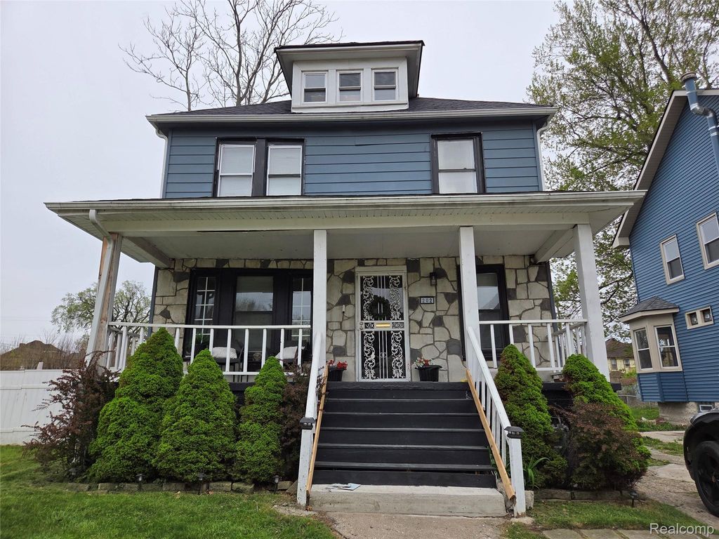 202 Connecticut Street, Highland Park city