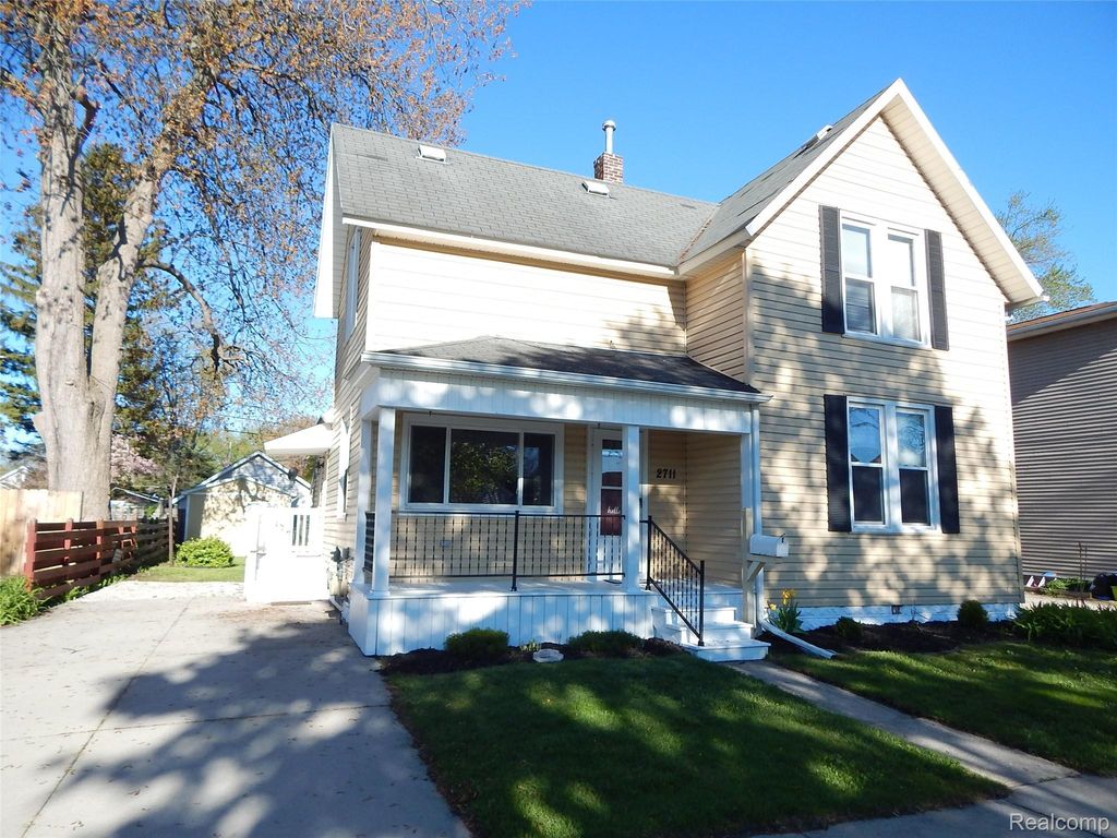 2711 Cherry Street, Port Huron city
