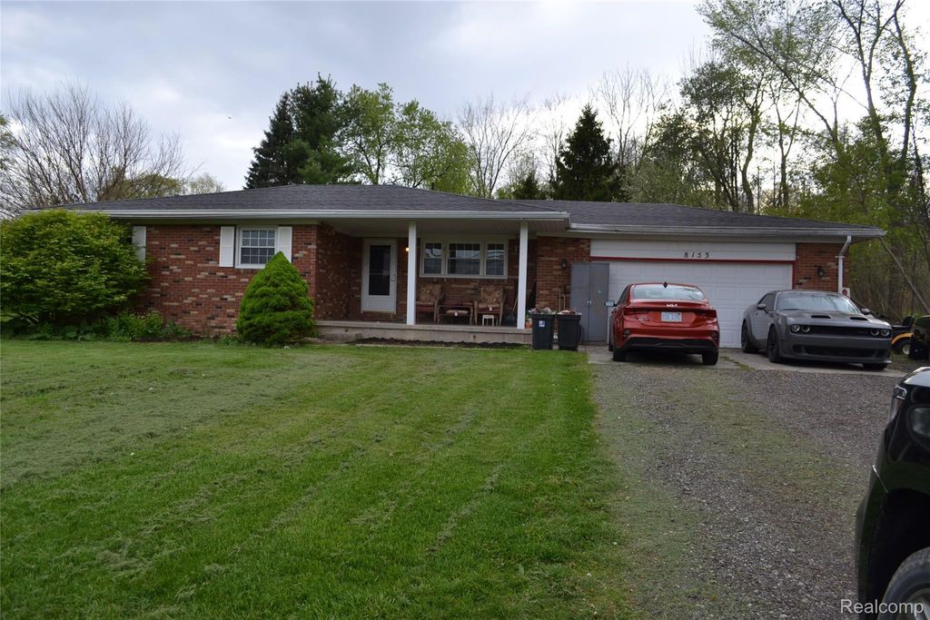 8153 N State Road, Richfield township