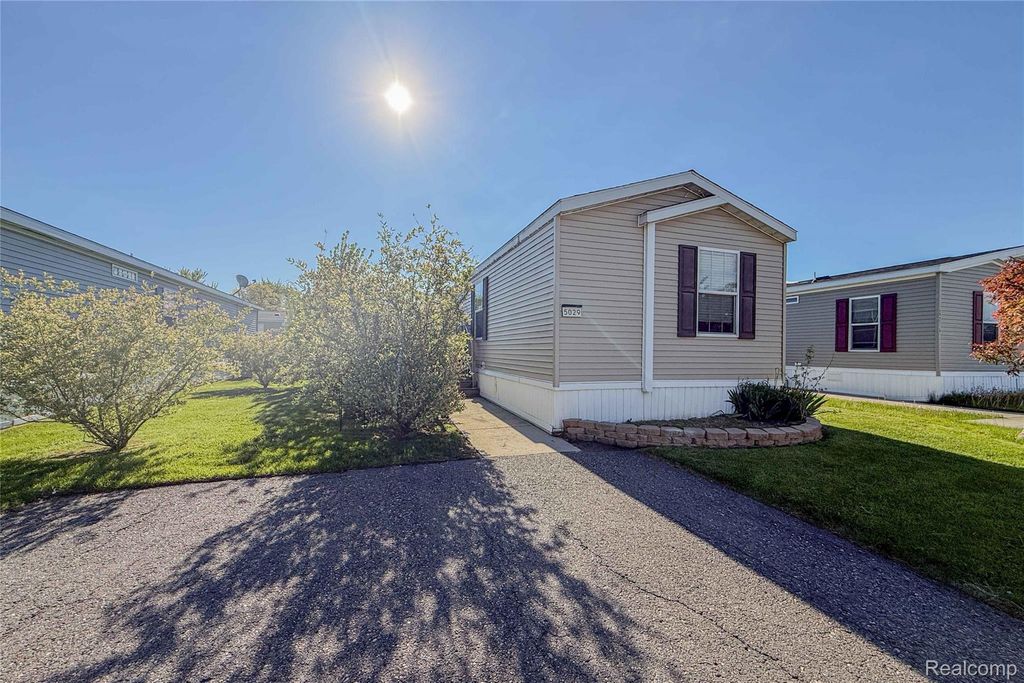 41021 Old Michigan Ave 39 A, Canton charter township