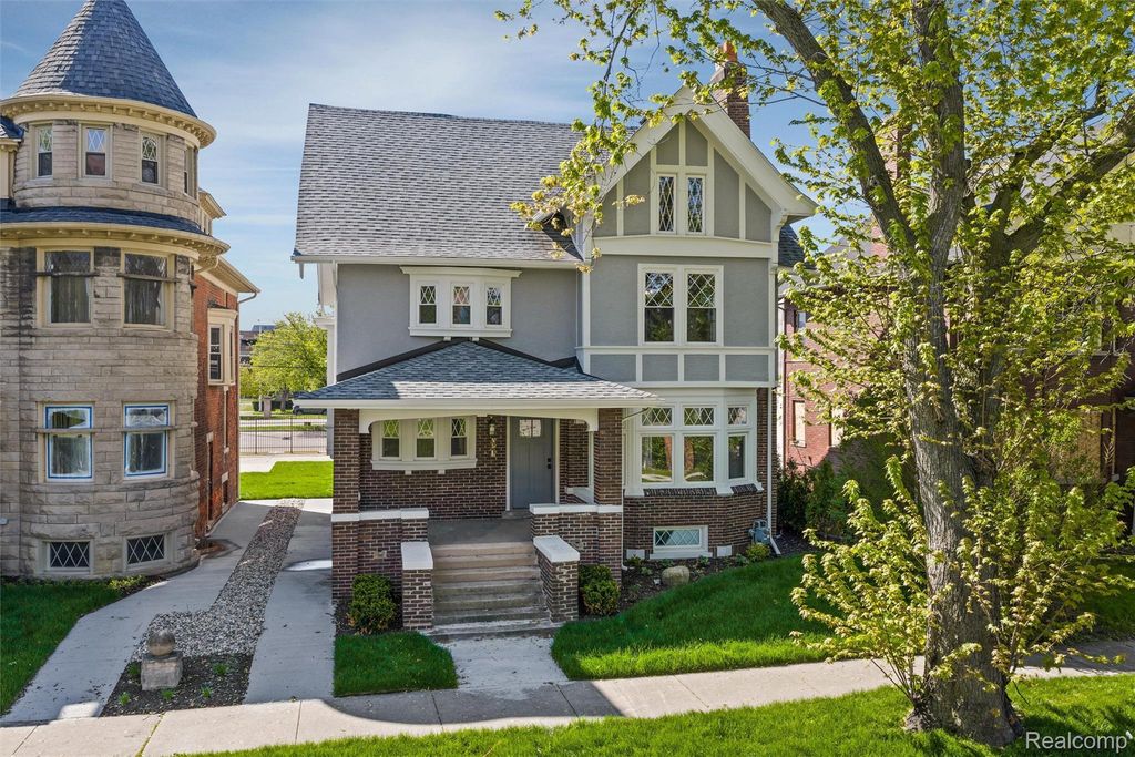 97 Delaware Street, Detroit city