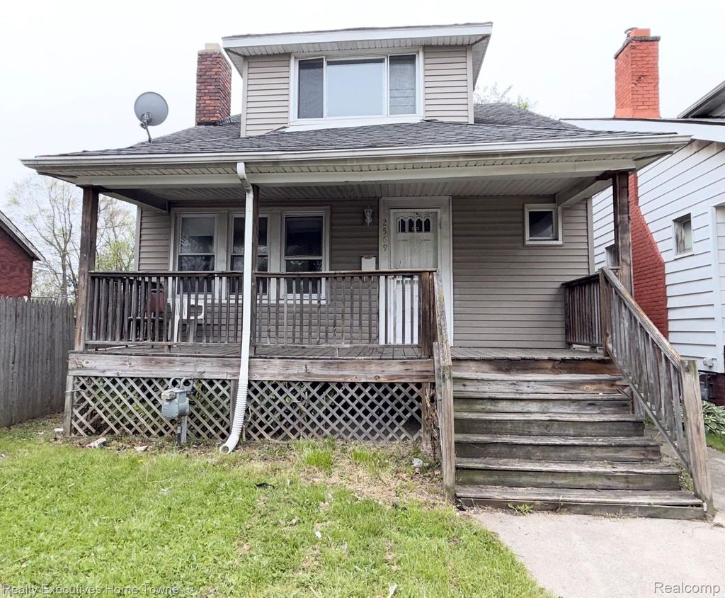 2569 Alter Road, Detroit