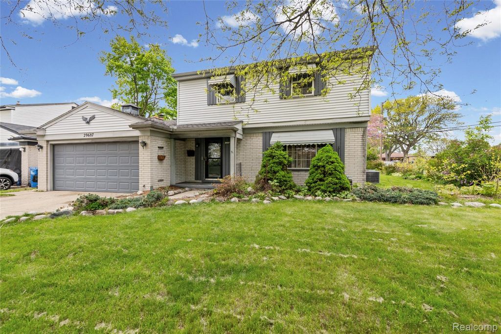 29687 Boewe Drive, Warren city
