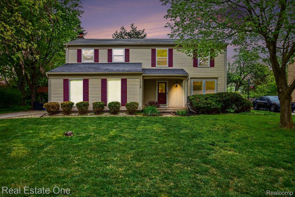 1749 Freemont Drive, Troy city