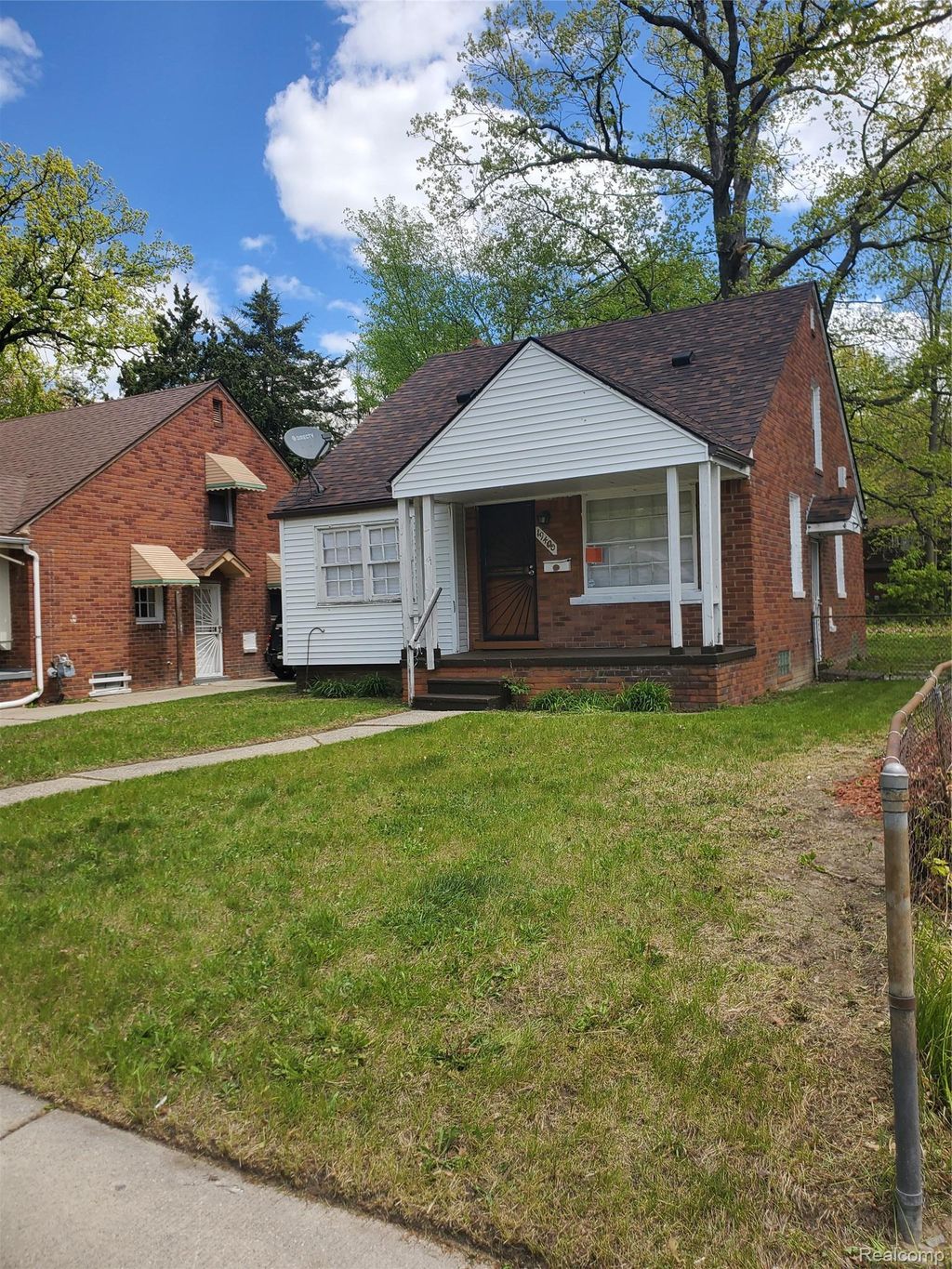19400 Sunderland Road, Detroit city